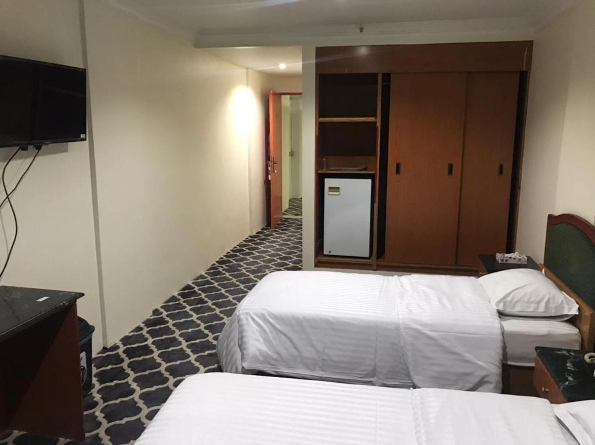 Al Aziziyah Hotel And Suites 카미스무샤야트 외부 사진
