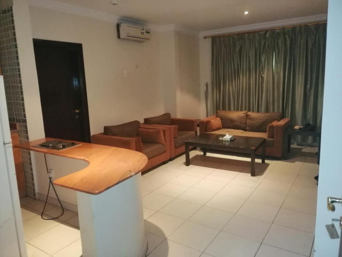 Al Aziziyah Hotel And Suites 카미스무샤야트 외부 사진