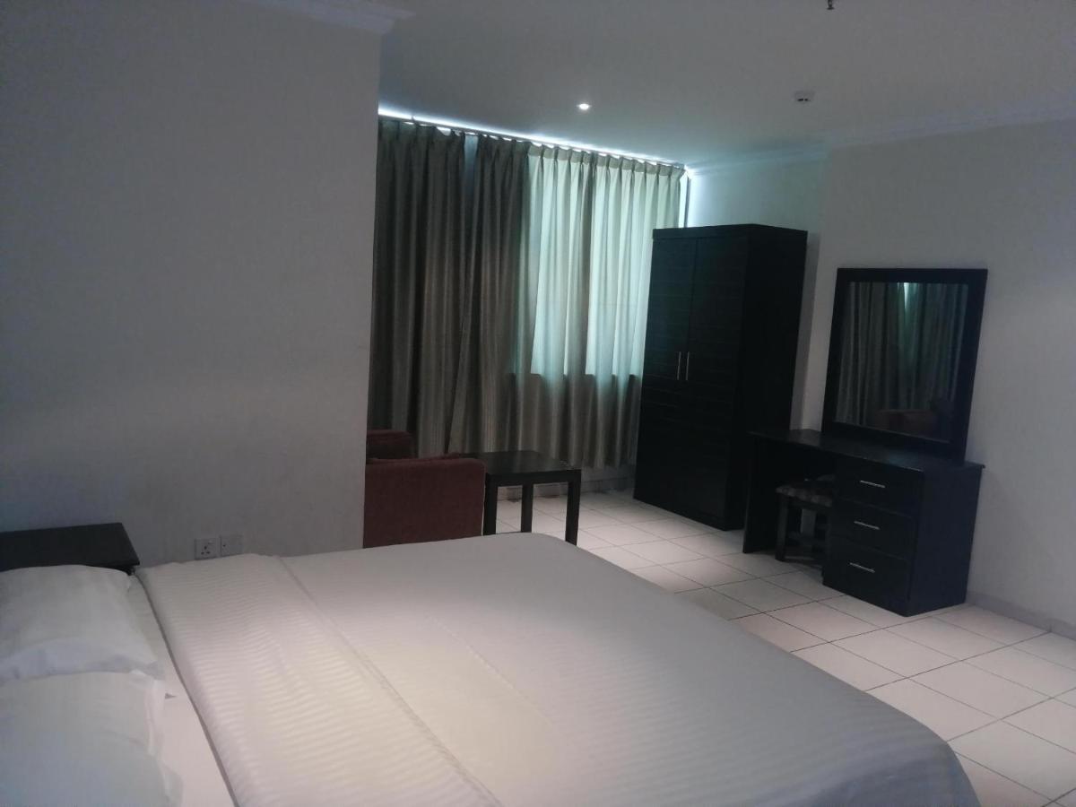 Al Aziziyah Hotel And Suites 카미스무샤야트 외부 사진