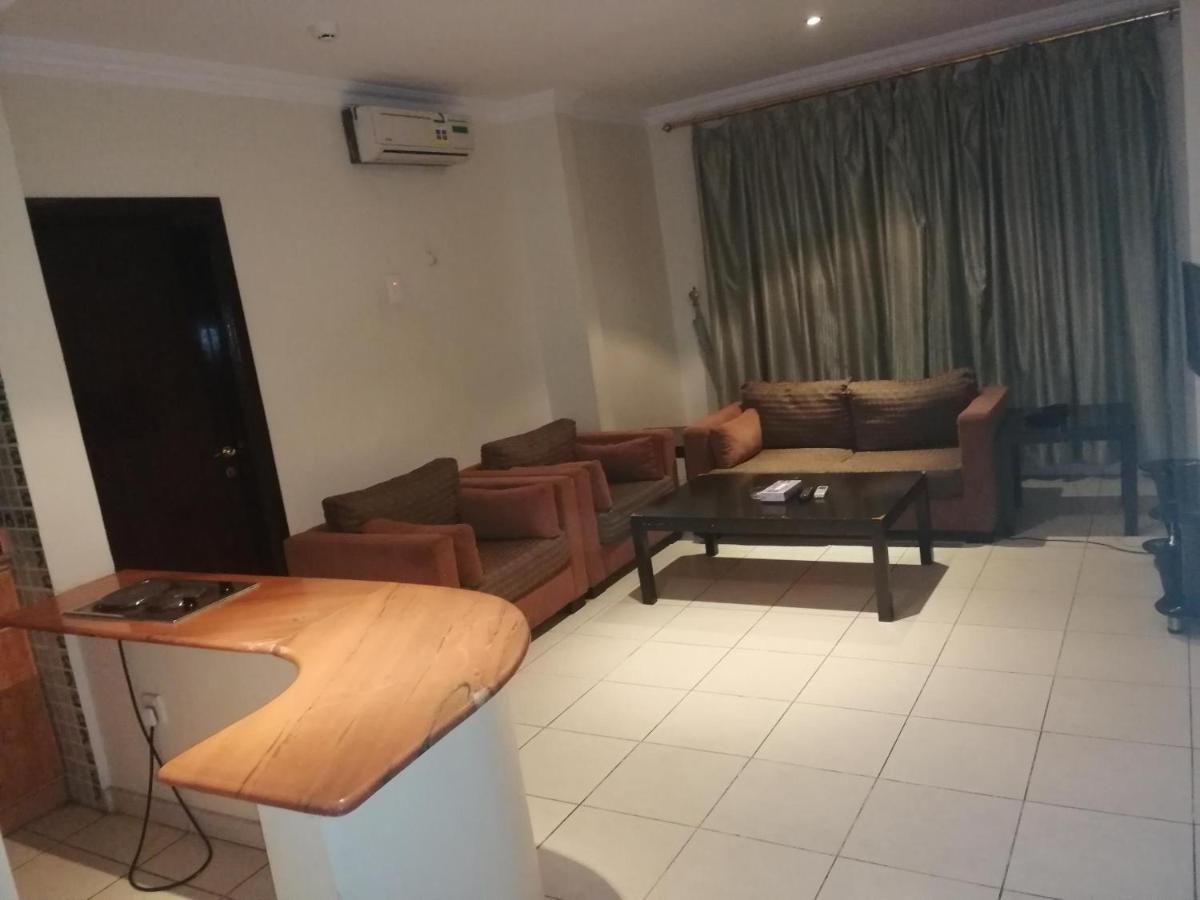 Al Aziziyah Hotel And Suites 카미스무샤야트 외부 사진