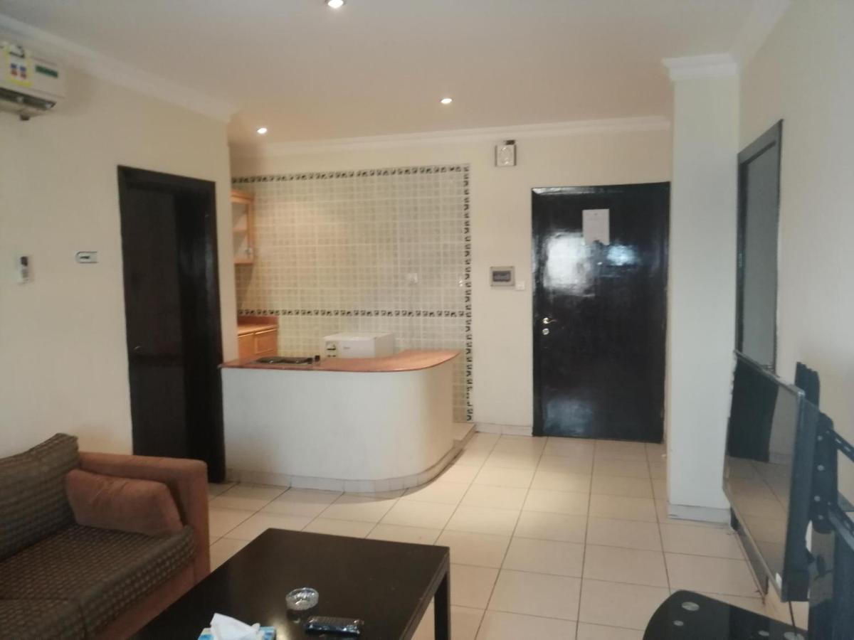 Al Aziziyah Hotel And Suites 카미스무샤야트 외부 사진