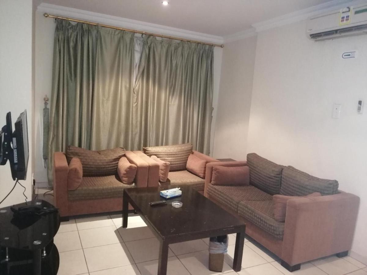 Al Aziziyah Hotel And Suites 카미스무샤야트 외부 사진